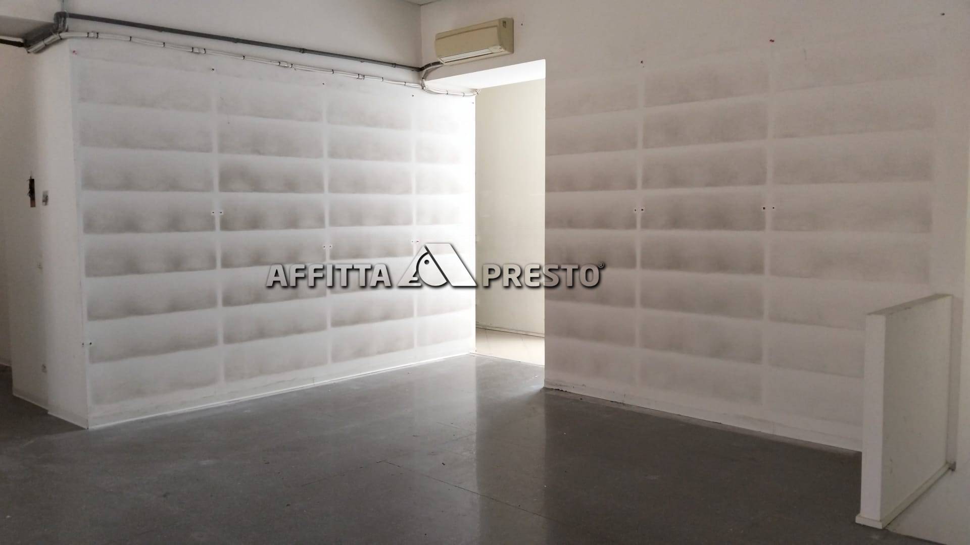 Negozio in affitto a Forl, Forl