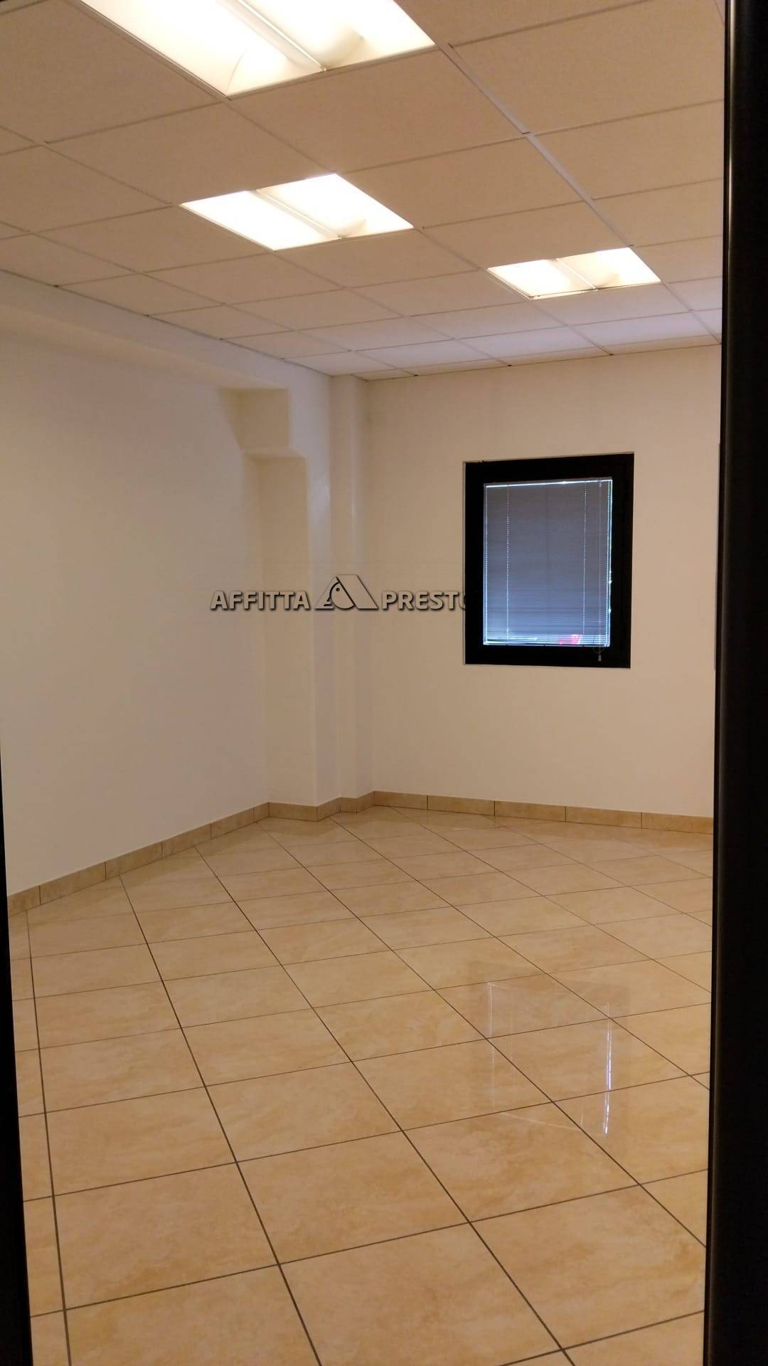 Ufficio in affitto a Forl, Coriano
