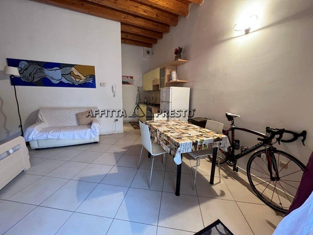 Appartamento in affitto a Forl
