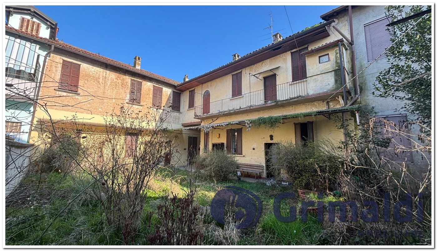 Casa indipendente con giardino a Albairate