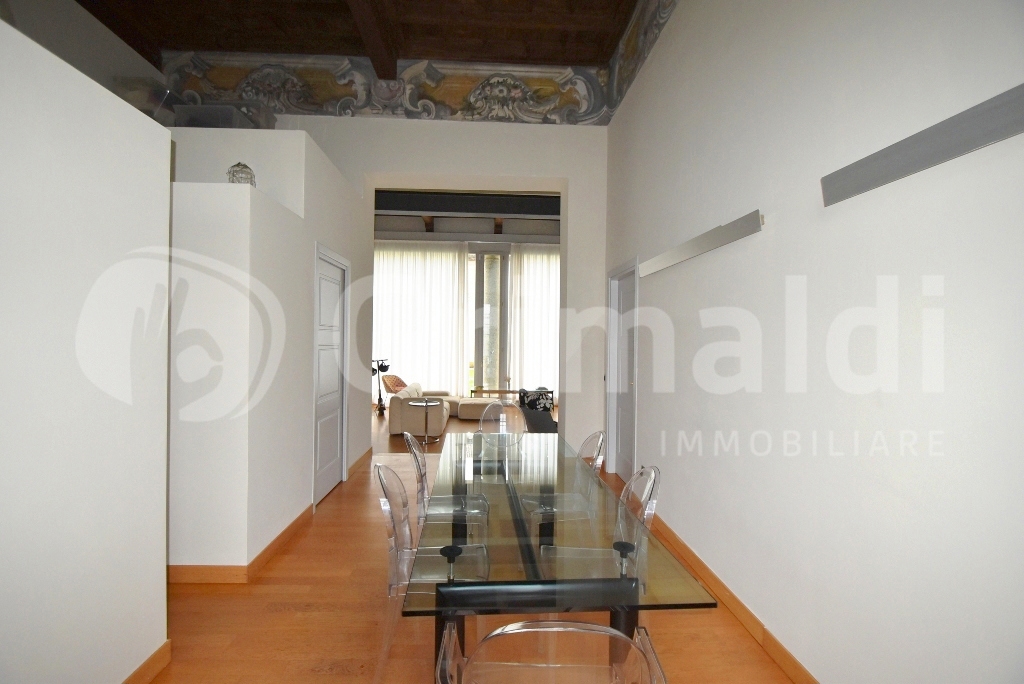 Loft con box doppio a Cassinetta di Lugagnano