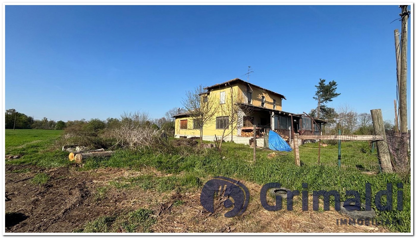 Rustico con giardino a Abbiategrasso