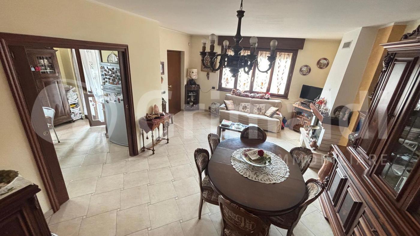 Villa Bifamiliare con giardino a Albairate