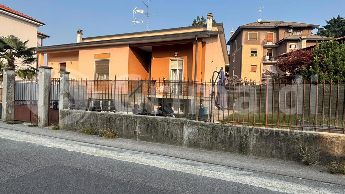 Villa Bifamiliare con giardino a Abbiategrasso