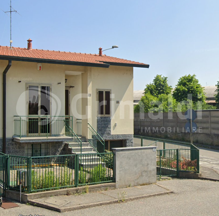 Villa con giardino a Abbiategrasso