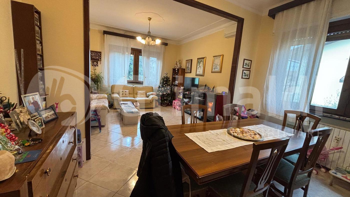 Villa con giardino a Vigevano