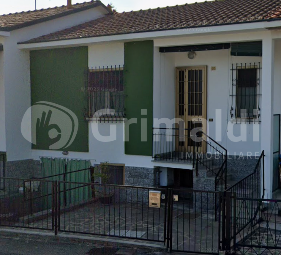 Casa indipendente con giardino a Ozzero