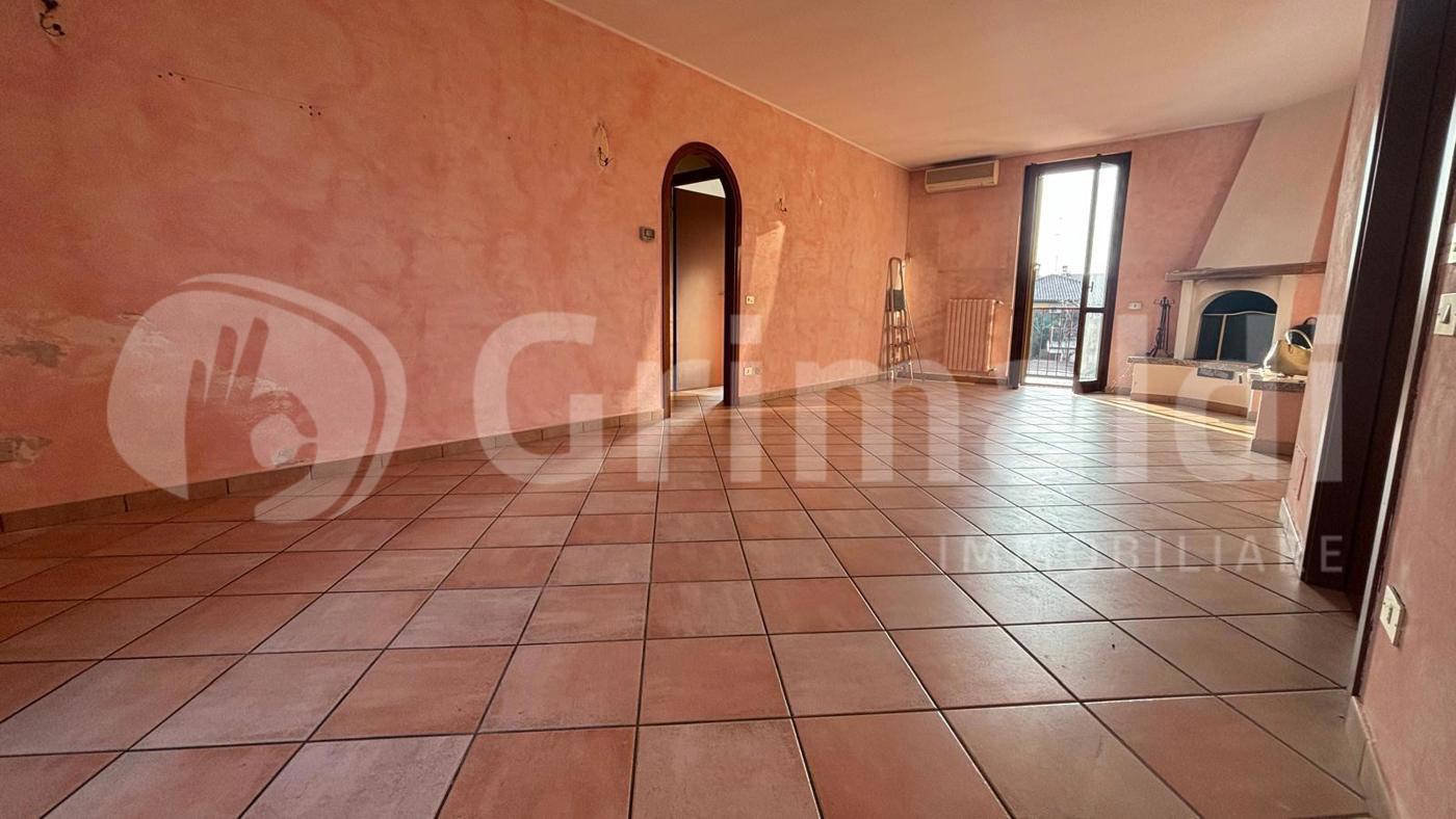 Trilocale con box doppio a Albairate