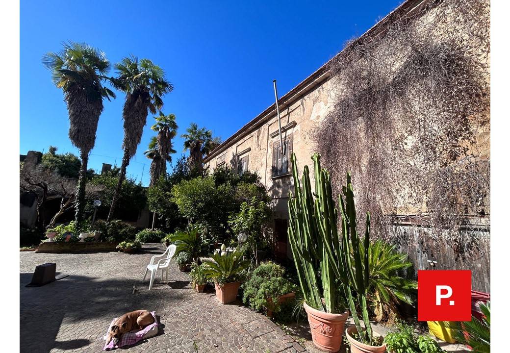 Casa indipendente con terrazzo, Caserta mezzano