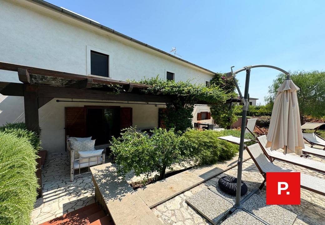 Casa singola in vendita a Dragoni