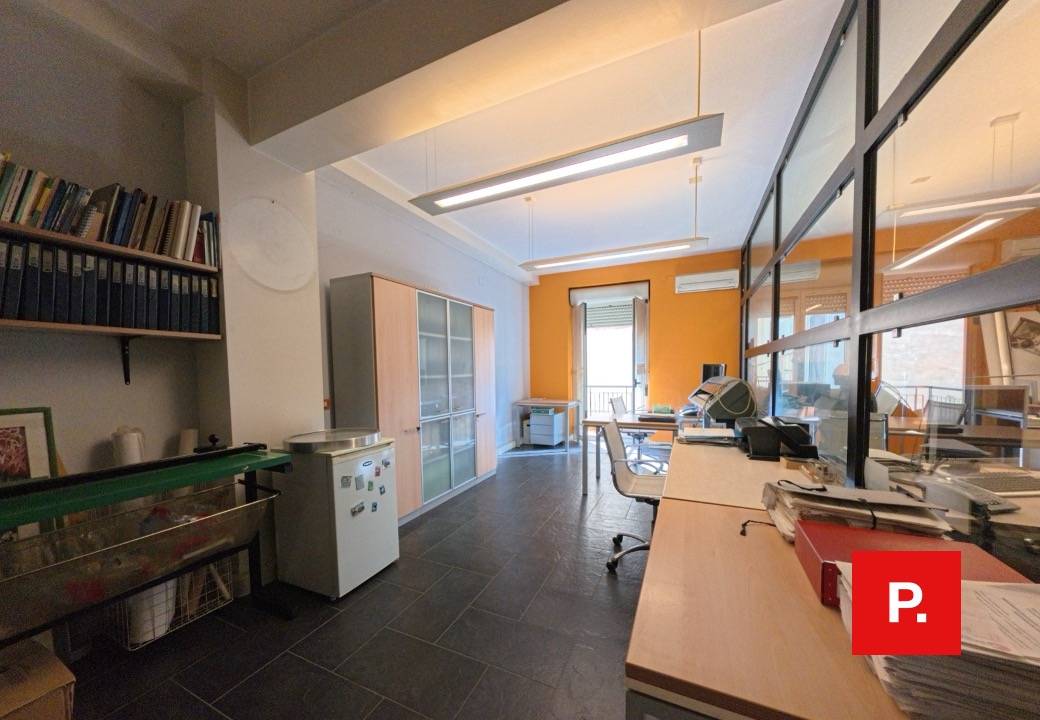Studio/Ufficio in vendita a Caserta, Centro