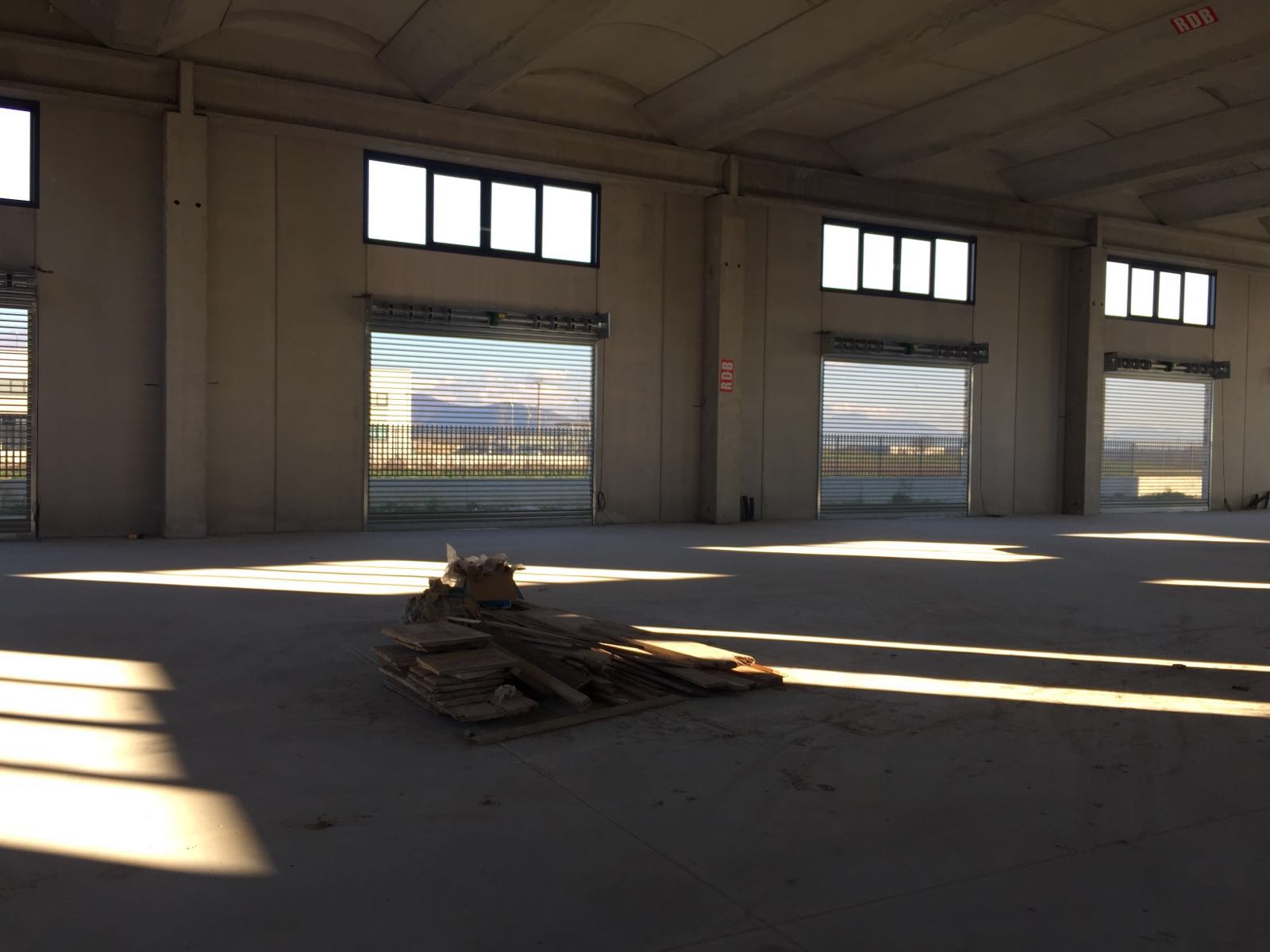 Capannone in affitto a Caserta