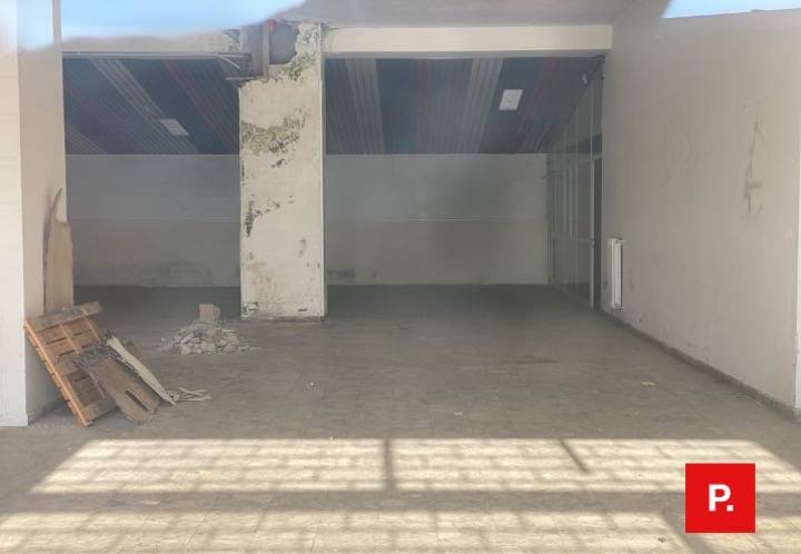 Locale commerciale in affitto a Curti