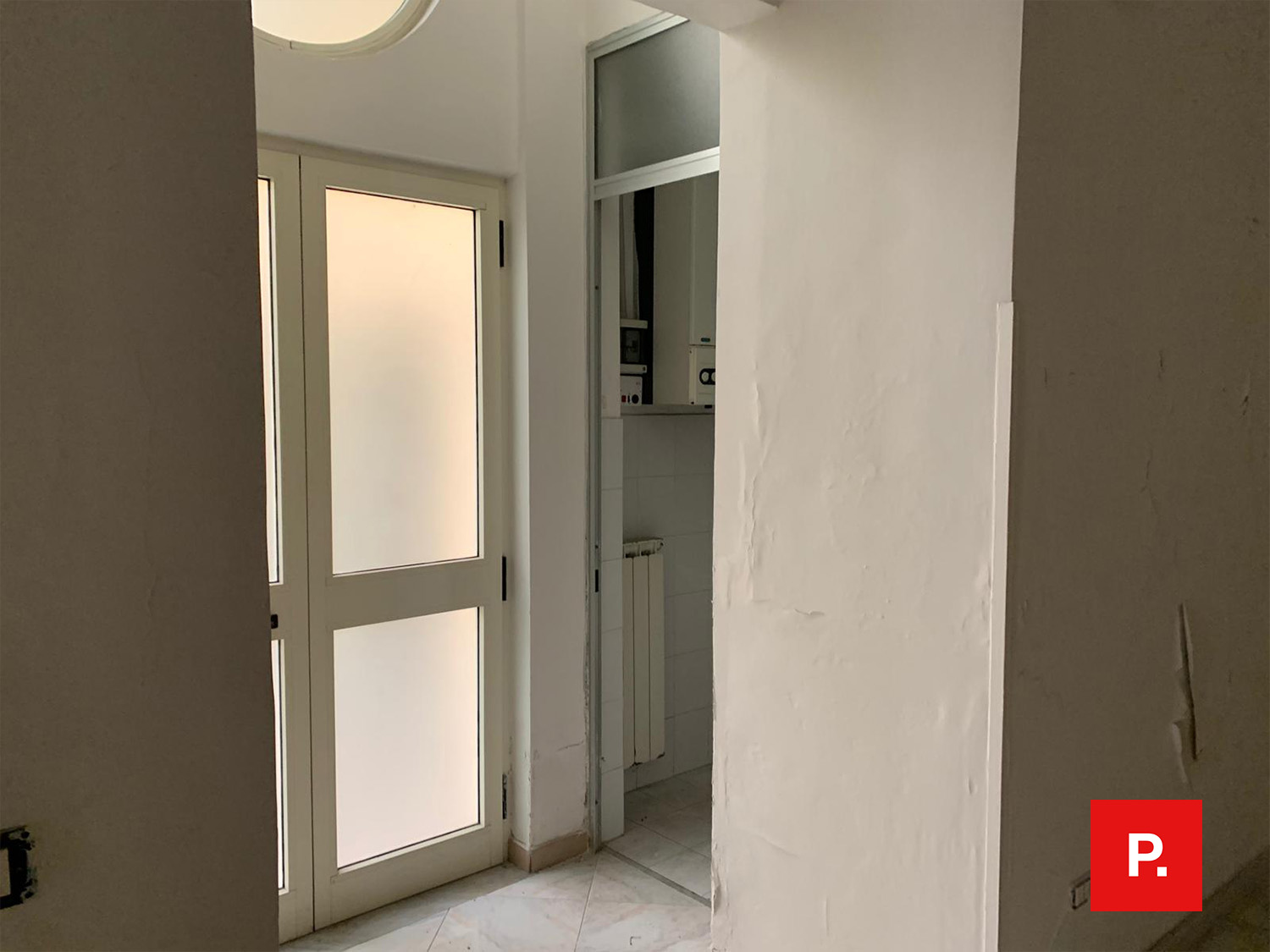 Locale commerciale in affitto a Caserta, Centro