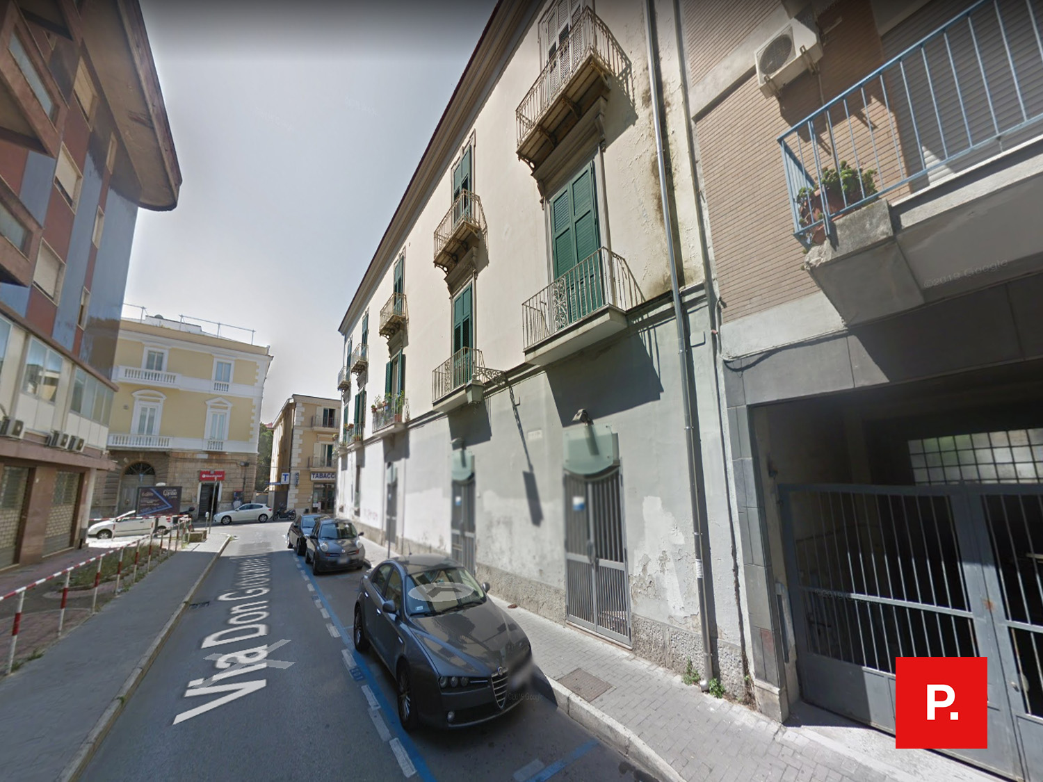 Locale commerciale in affitto a Caserta, Centro