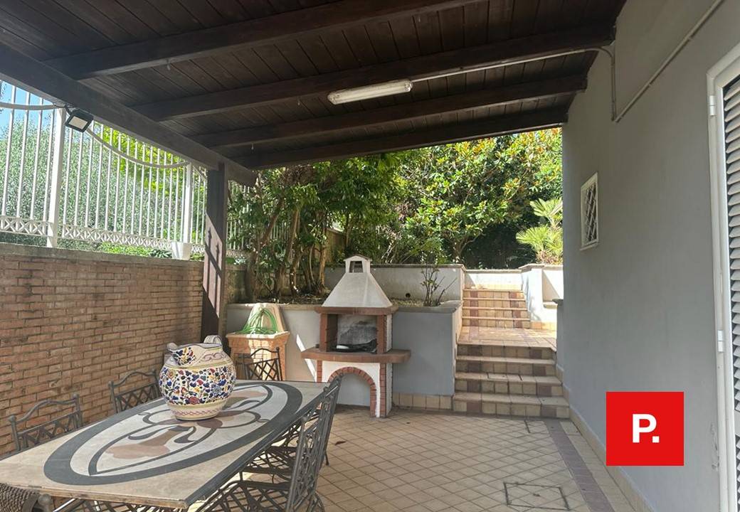 Villa in vendita a Caserta, Vaccheria