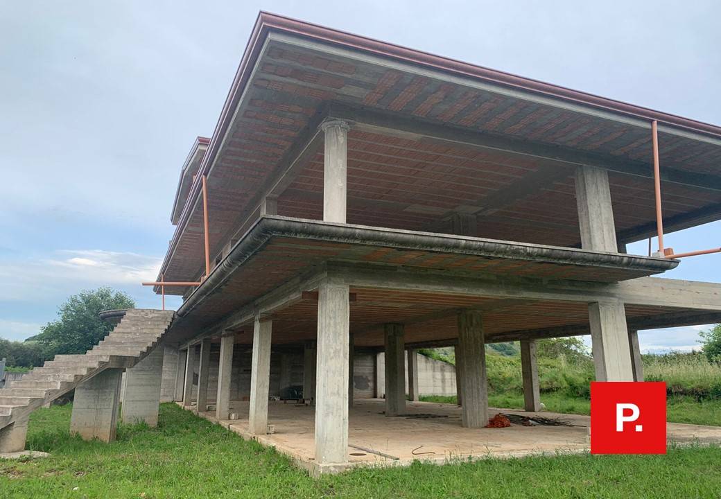 Casa singola in vendita a Castel Morrone