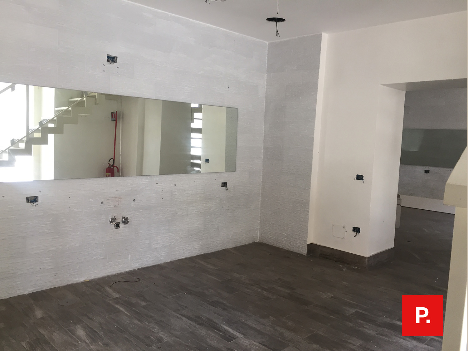 Locale commerciale in affitto a Caserta, Centro