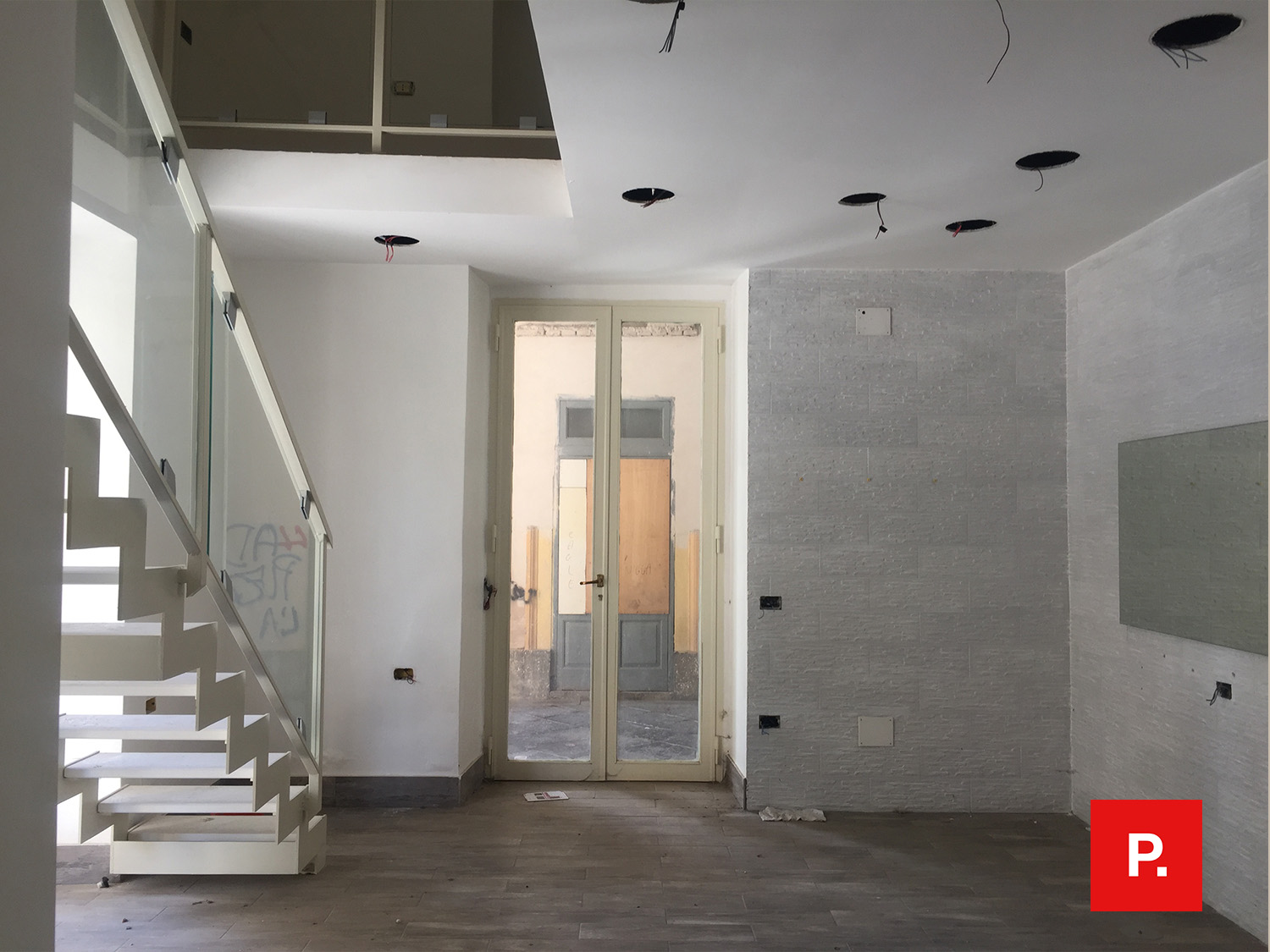 Locale commerciale in affitto a Caserta, Centro