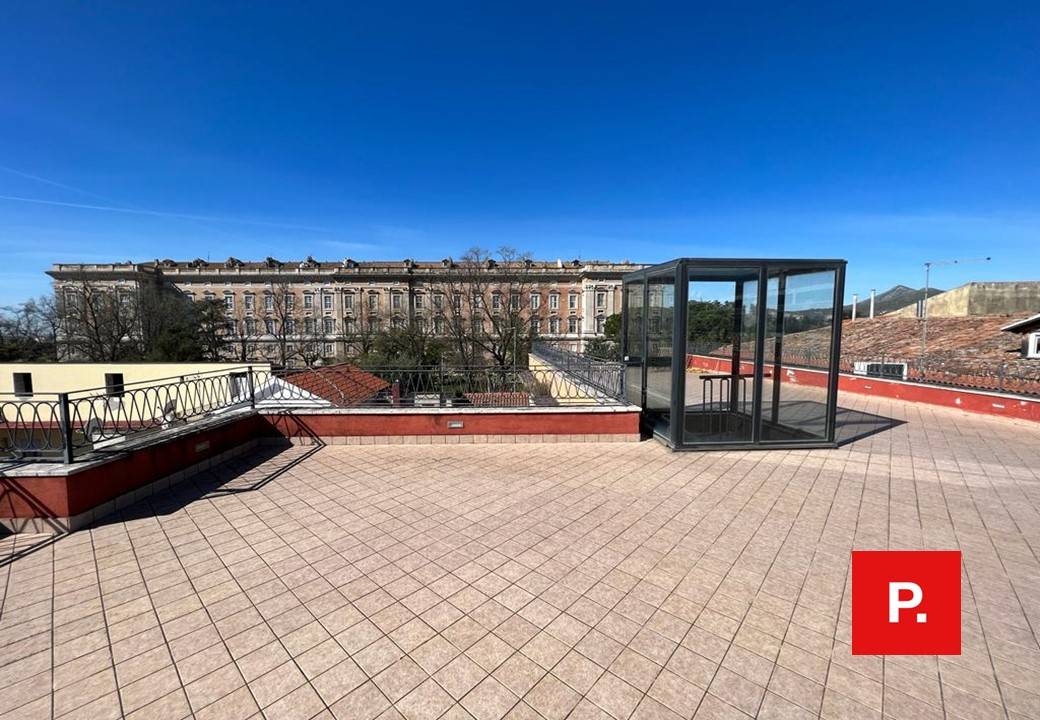 Appartamento in vendita a Caserta, Centro