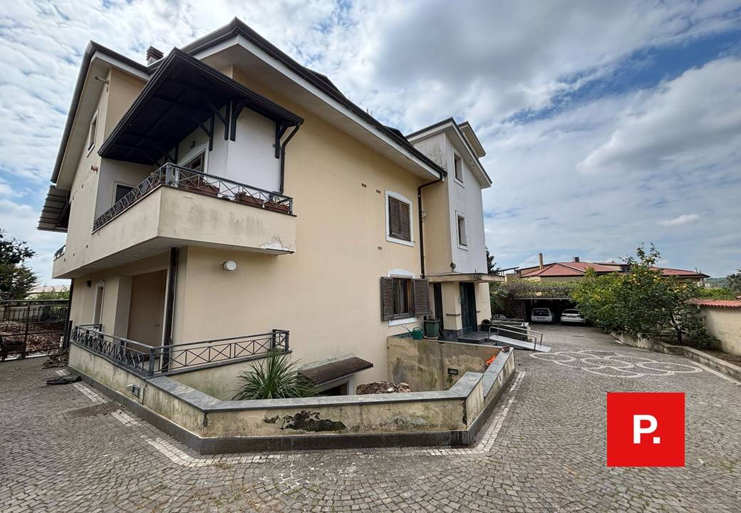 Villa in vendita a Caserta, San Leucio