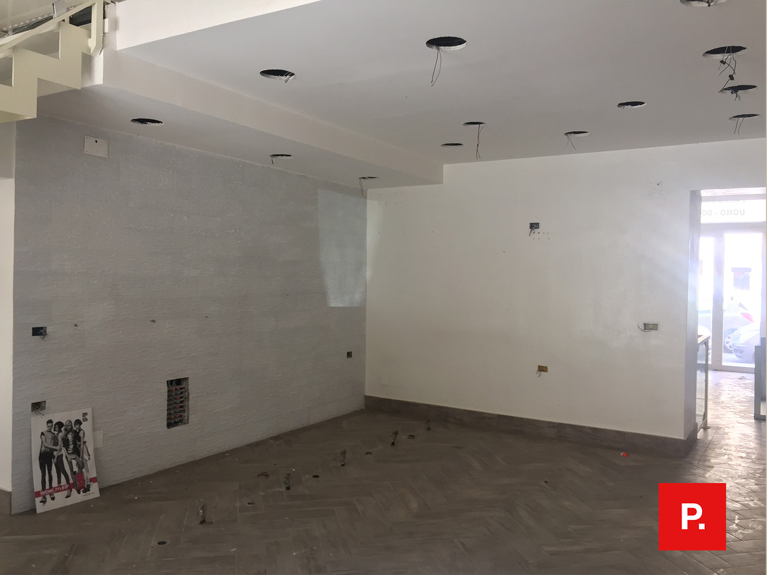 Locale commerciale in affitto a Caserta, Centro