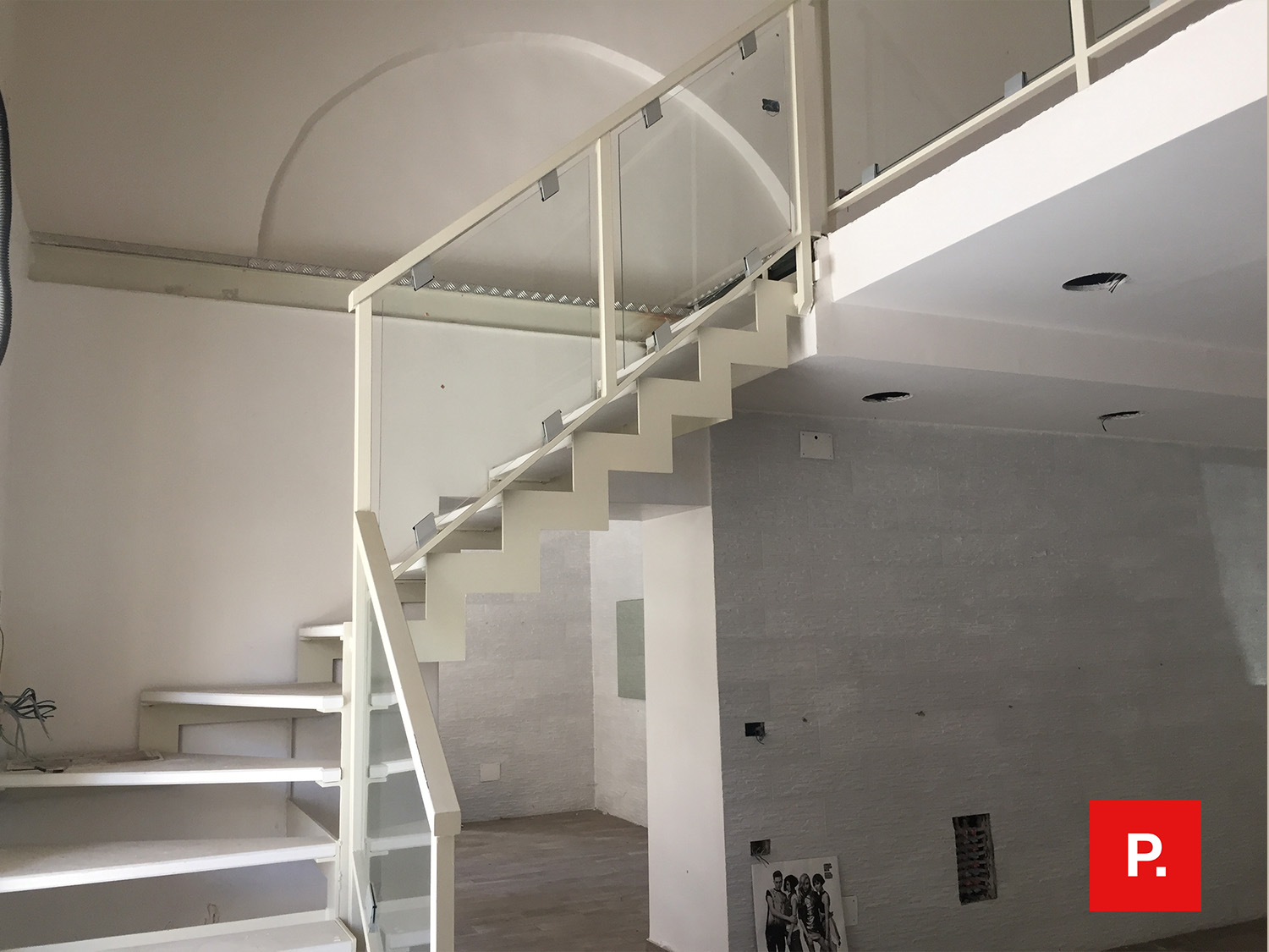 Locale commerciale in affitto a Caserta, Centro