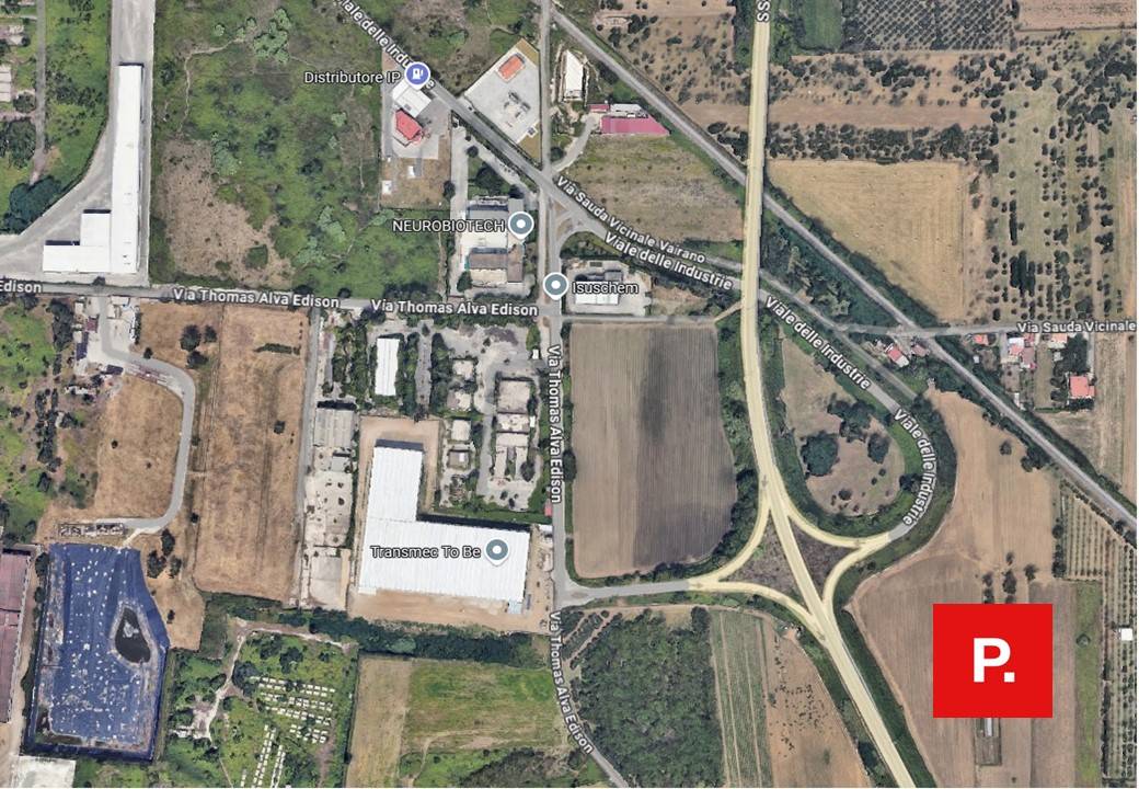 Capannone in vendita a Caserta, Tredici