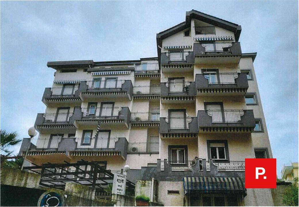 Attivit commerciale in vendita a Gaeta