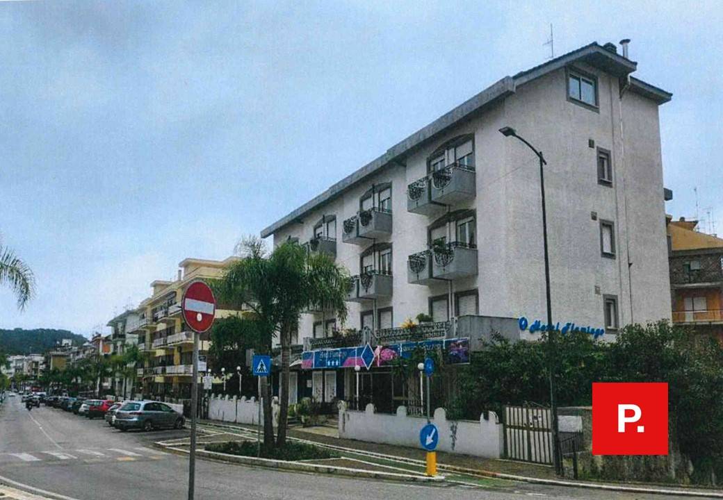 Attivit commerciale in vendita a Gaeta