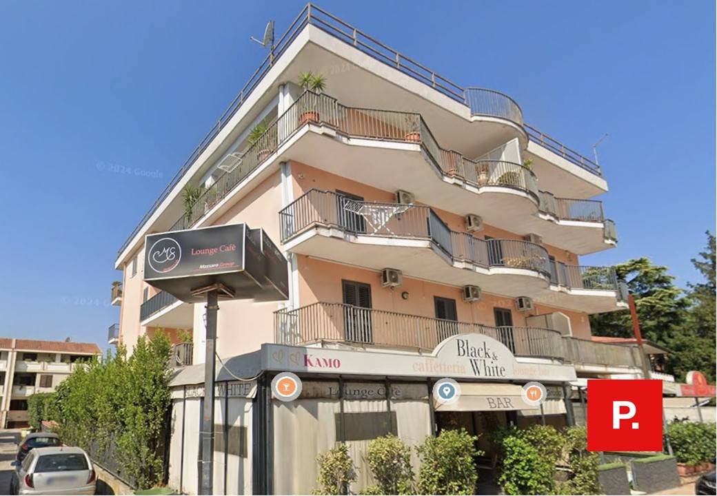 Box o garage in vendita a Caserta