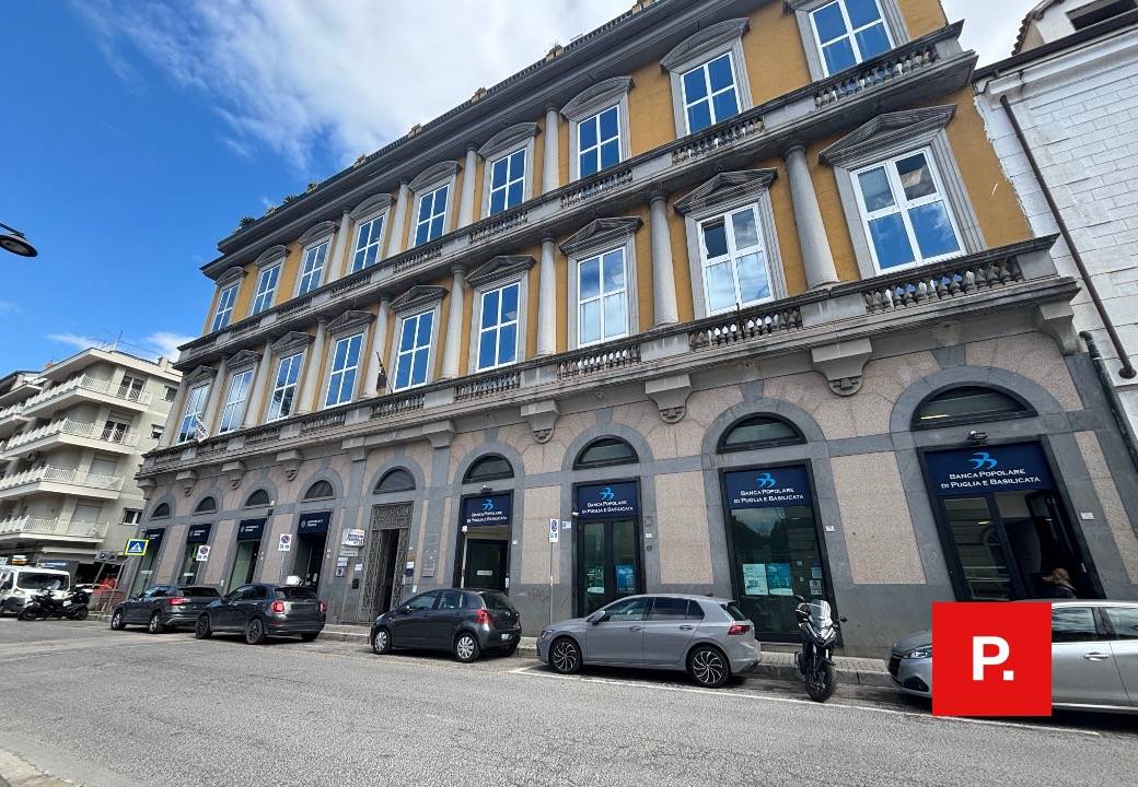 Appartamento in vendita a Caserta, Centro