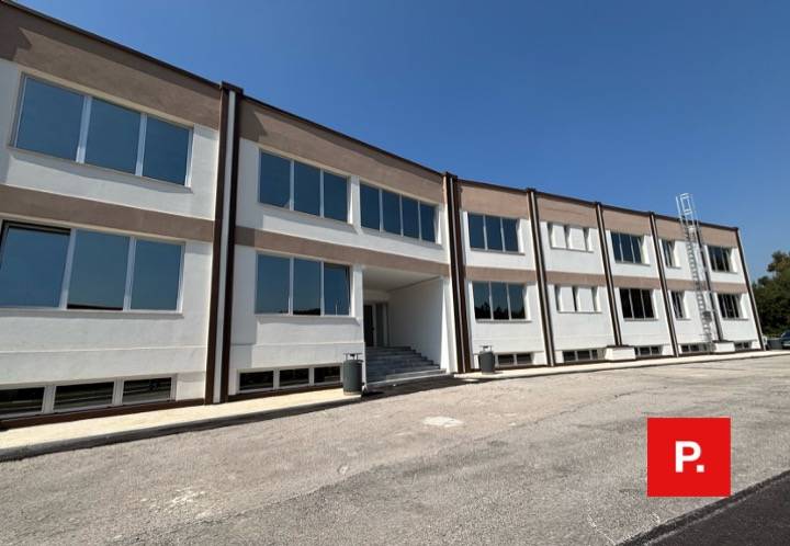 Studio/Ufficio in vendita a Caserta, Centro