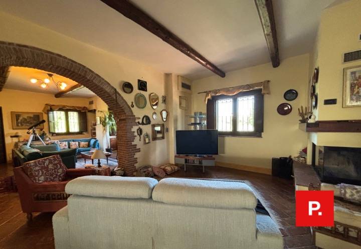 Villa in vendita a Castel Morrone