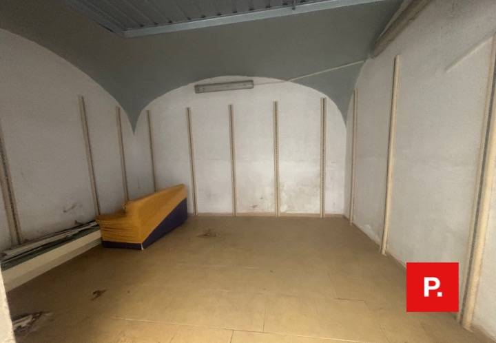 Box o garage in affitto a Caserta, Centro