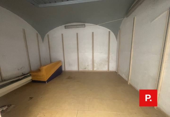 Box o garage in affitto a Caserta, Centro
