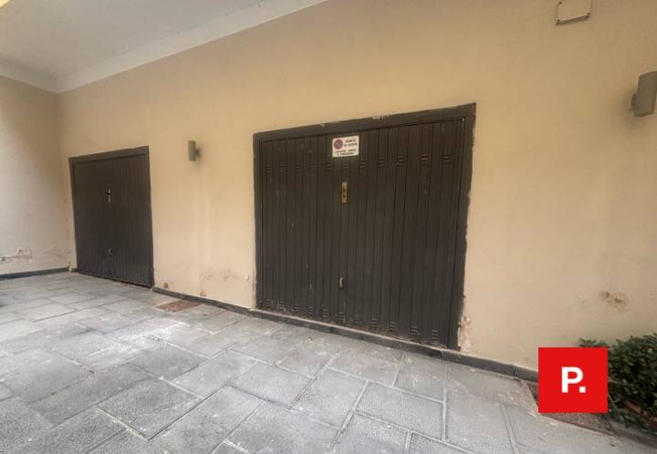 Box o garage in affitto a Caserta, Centro