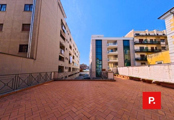 Appartamento in vendita a Caserta, Centro