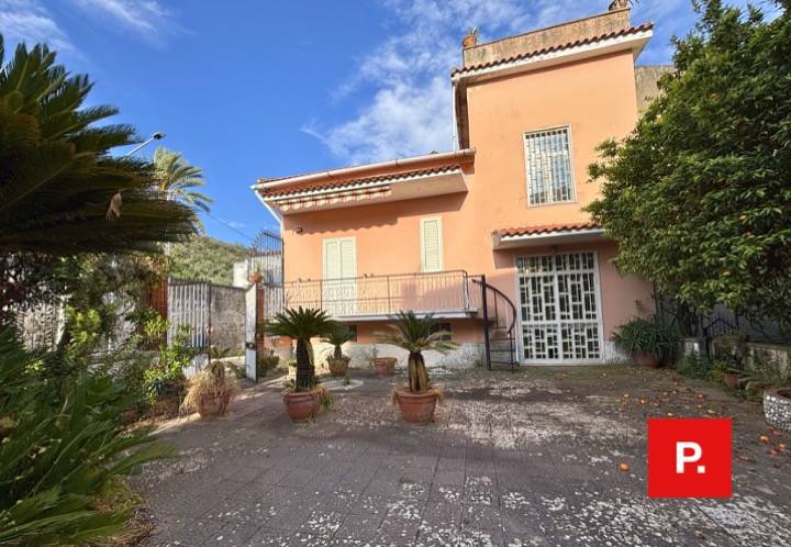 Villa in vendita a Caserta, Briano