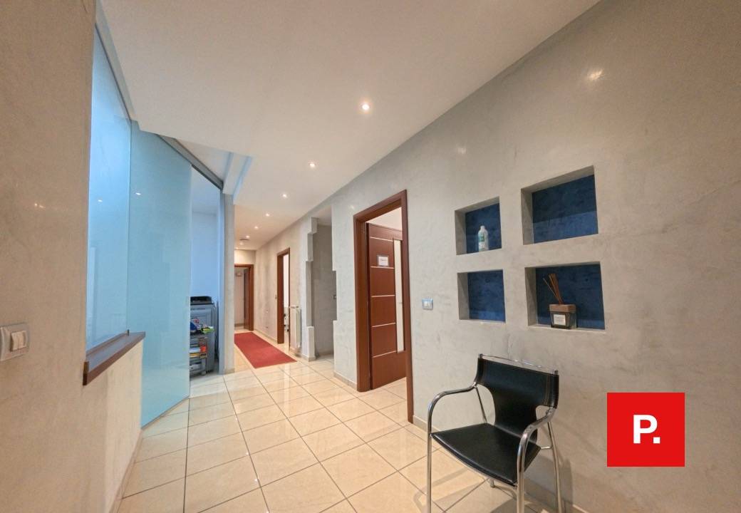 Studio/Ufficio in vendita a Caserta, Centro