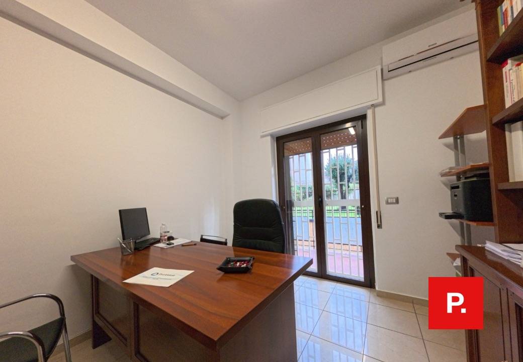 Studio/Ufficio in vendita a Caserta, Centro