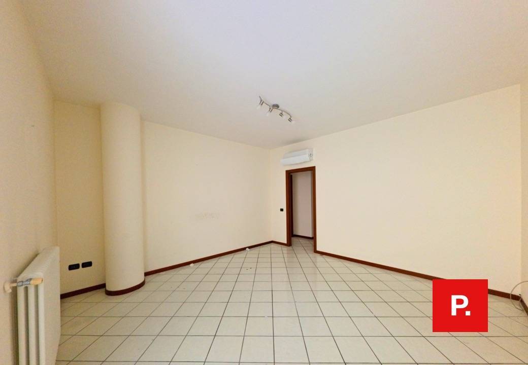 Studio/Ufficio in affitto a Caserta, Centro