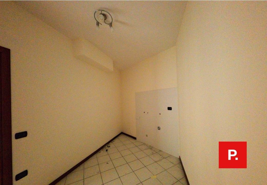 Studio/Ufficio in affitto a Caserta, Centro