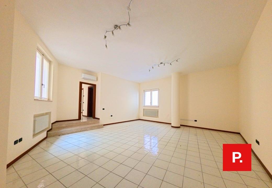 Appartamento in affitto a Caserta, Centro