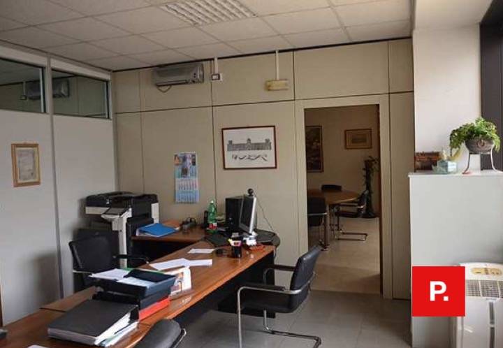 Studio/Ufficio in vendita a Caserta, San Benedetto