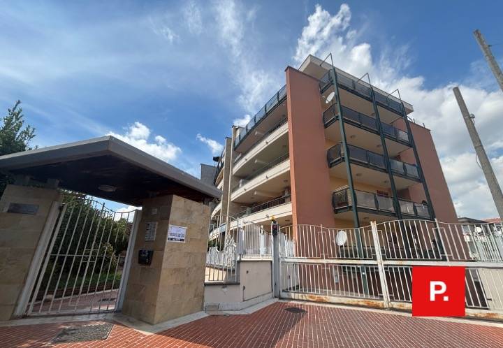 Appartamento in vendita a Caserta, Tredici
