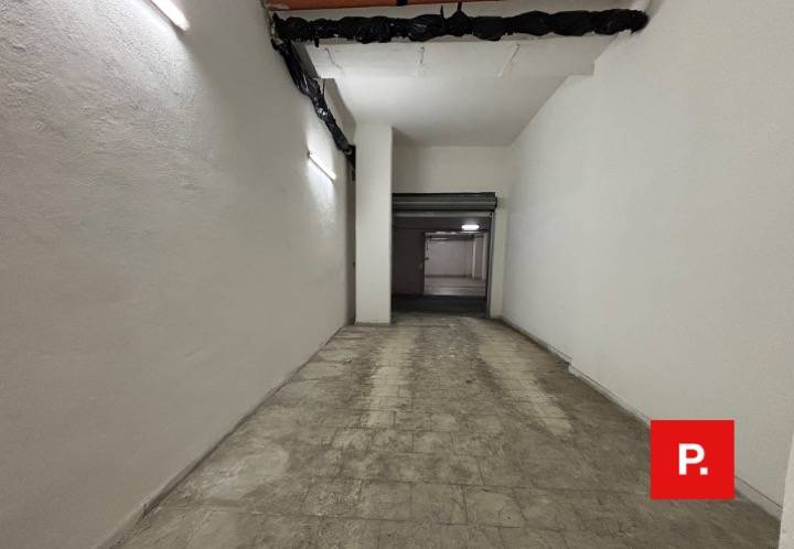 Box o garage in vendita a Caserta, Centro