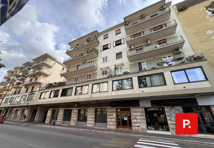 Appartamento in vendita a Caserta, Centro