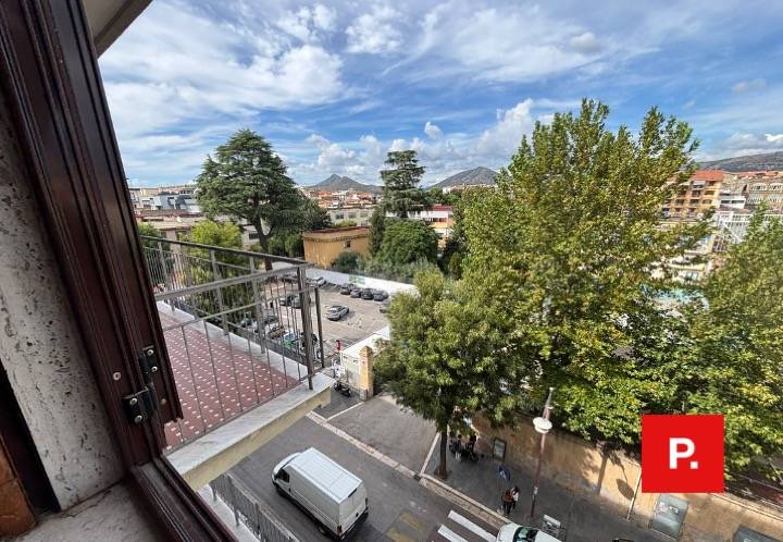 Appartamento in vendita a Caserta, Centro
