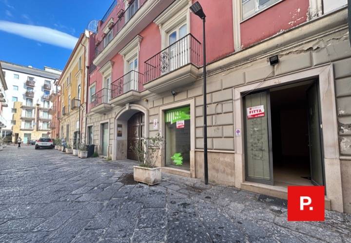 Studio/Ufficio in affitto a Caserta, Centro